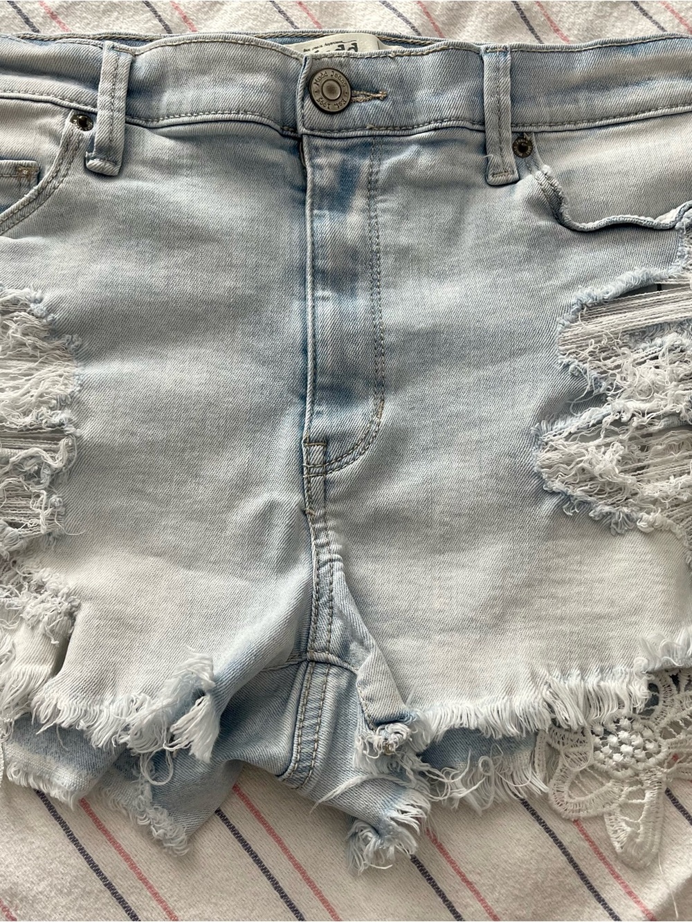 Mudd Light Blue Distressed Lace-Trim Jean Shorts - Picture 2 of 5